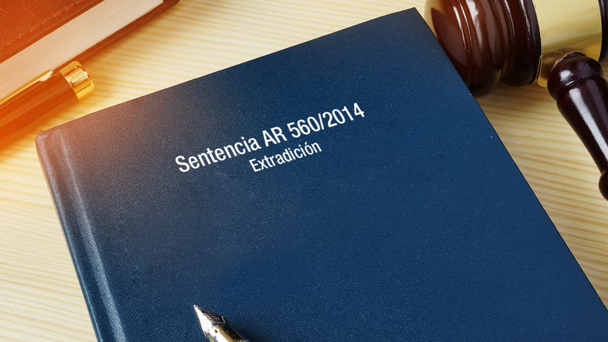 EXTRADICION AR 560/2014