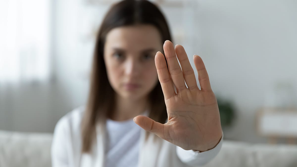 la violencia no es un acto de amor